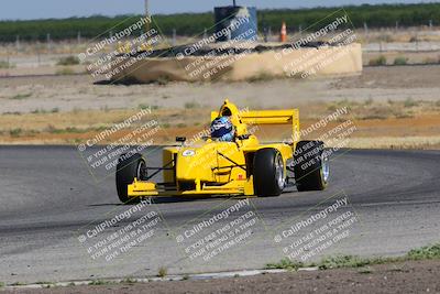 media/Jun-04-2022-CalClub SCCA (Sat) [[1984f7cb40]]/Group 3/Qualifying (Sweeper)/